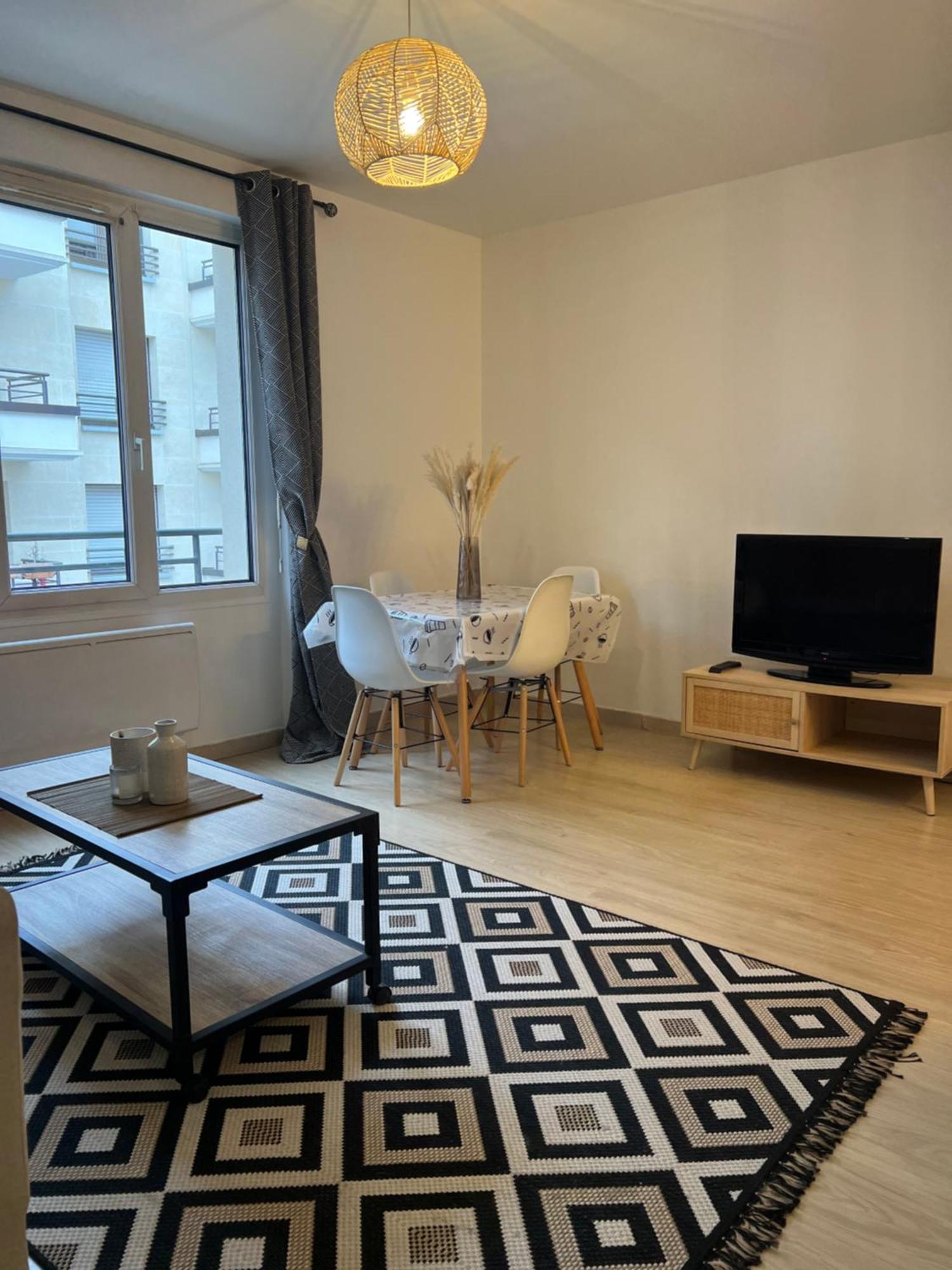 Appartement Lumineux A 2 Pas D'Enghien มงต์โมร็องซี ภายนอก รูปภาพ